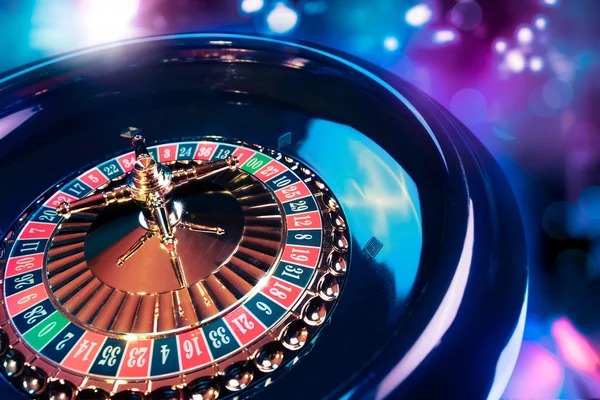 Sic Bo three-dice game betting options